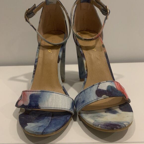 Bamboo Shoes - Bamboo Womens Floral Open Toe Ankle Strap Buckle Block Heel Sandals 7 37
